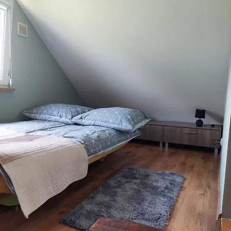Holiday home Nad Lasmiadami *